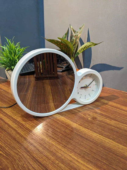 MagicGlow™ – Mirror with Clock & Memories