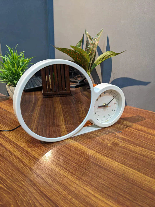 MagicGlow™ – Mirror with Clock & Memories